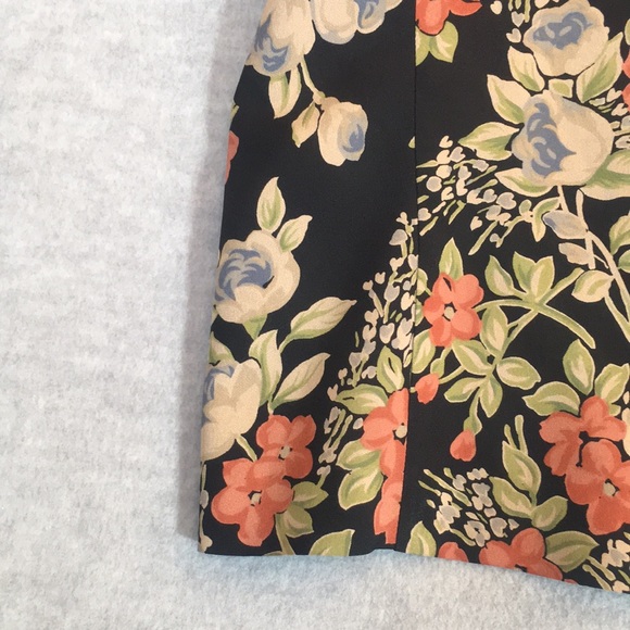 JONES NEW YORK Silk Buttery Soft Fall/Winter Floral Design W Collar & Cap Sleeve - Picture 8 of 15